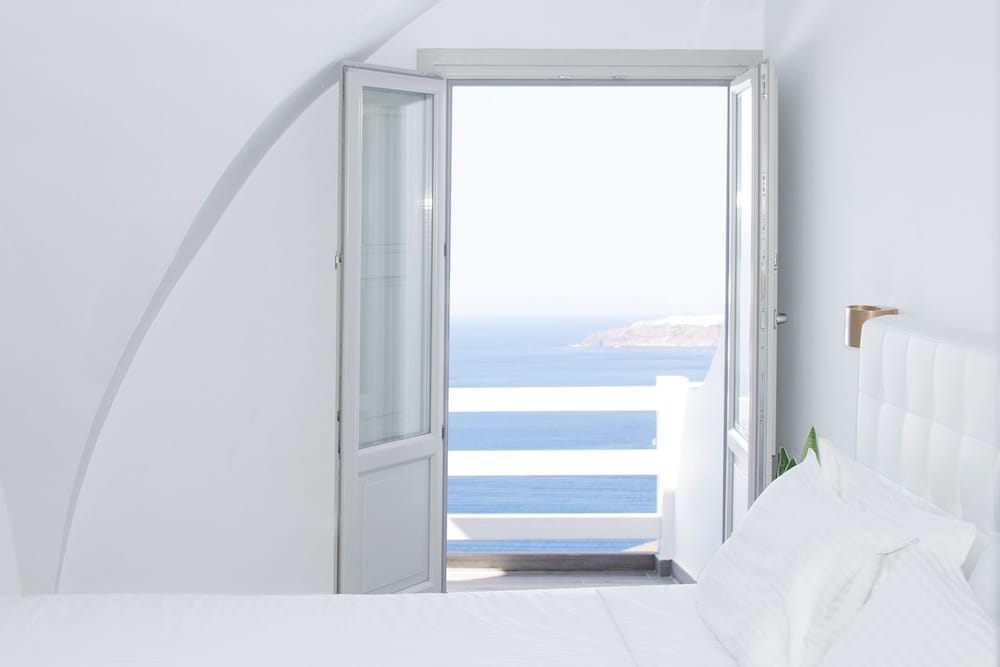 Thireas Hotel 23/69