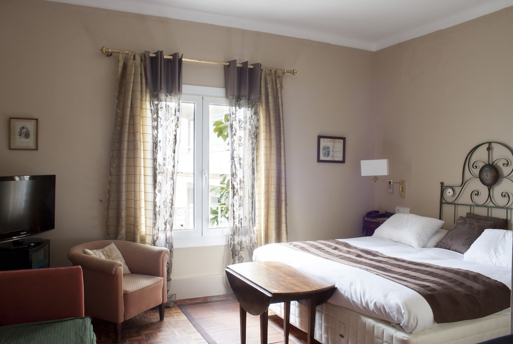 SUITE, KING BED, OCEAN VIEW, BALCONY