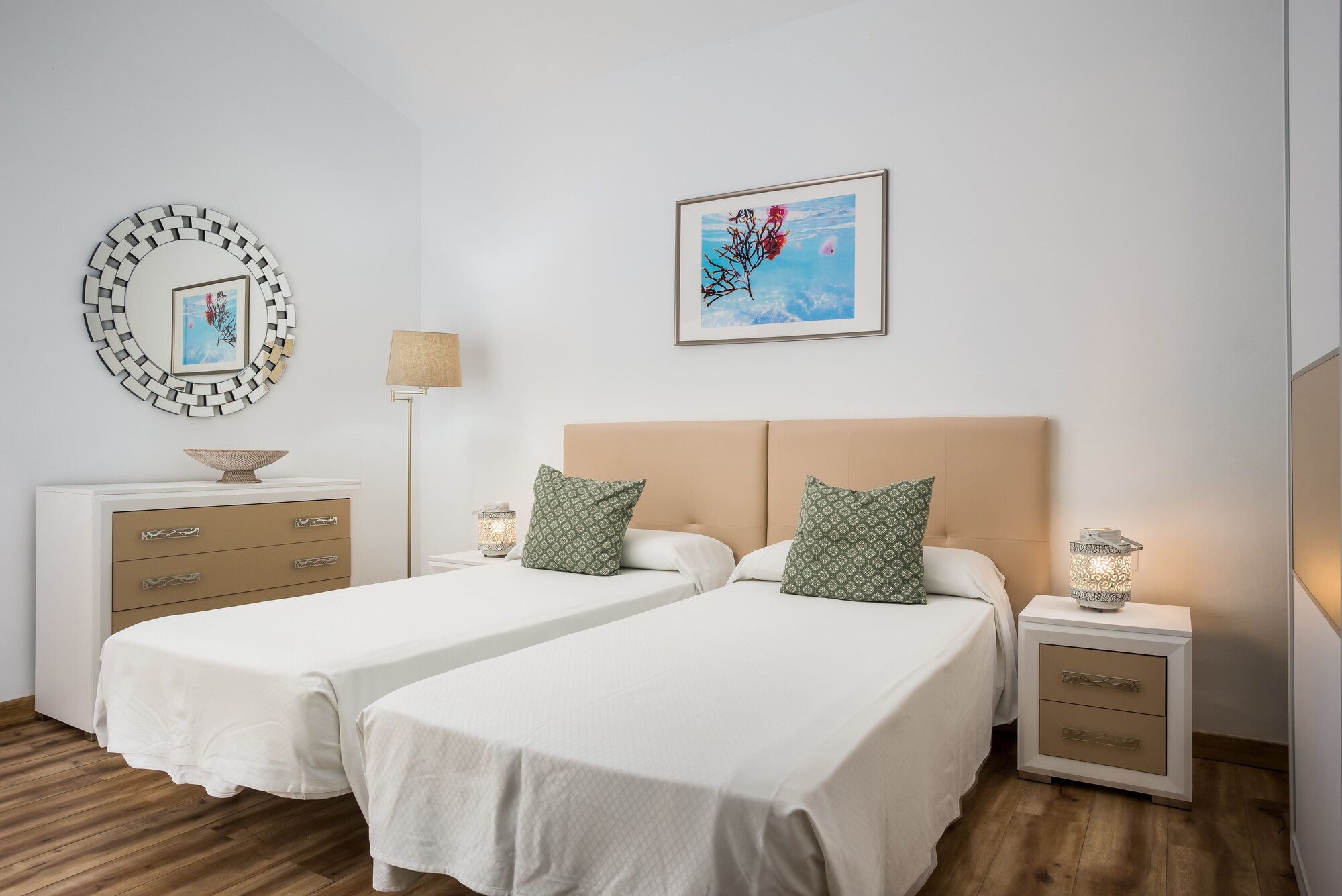 1 BEDROOM, DELUXE, APARTMENT