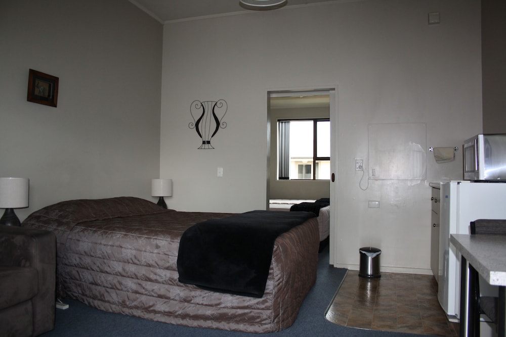 Ashbury Park Motel 8/27
