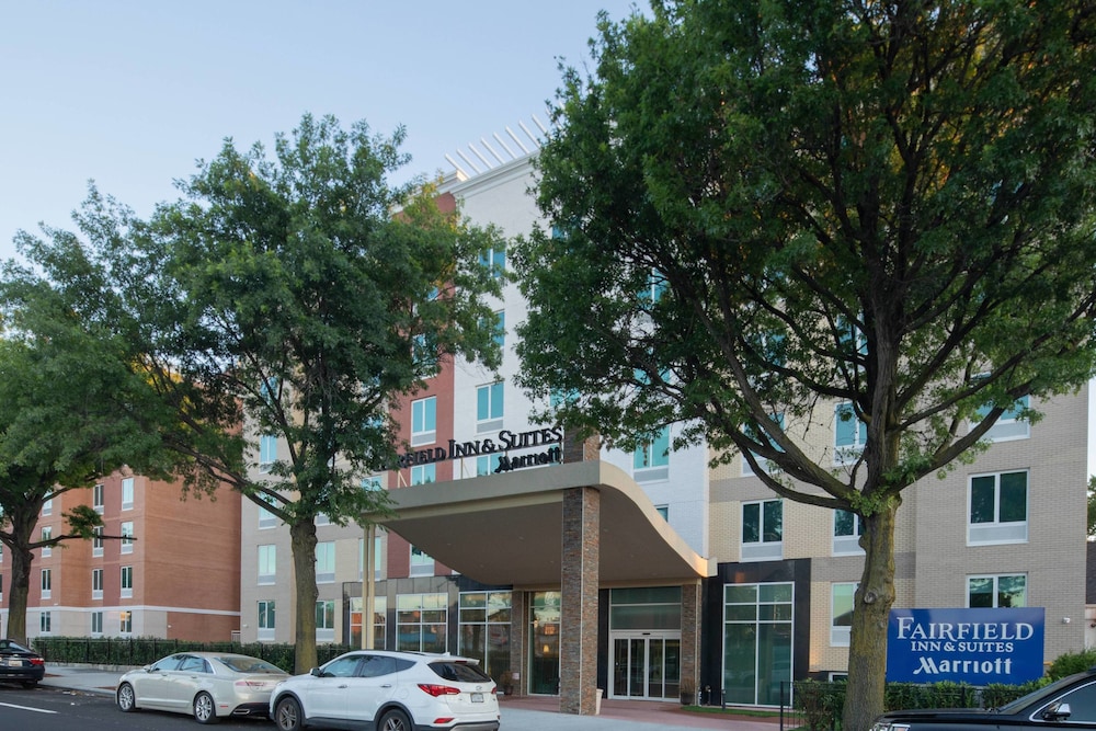 Fairfield Inn Suites New York Queens Fresh Meadows 3/43