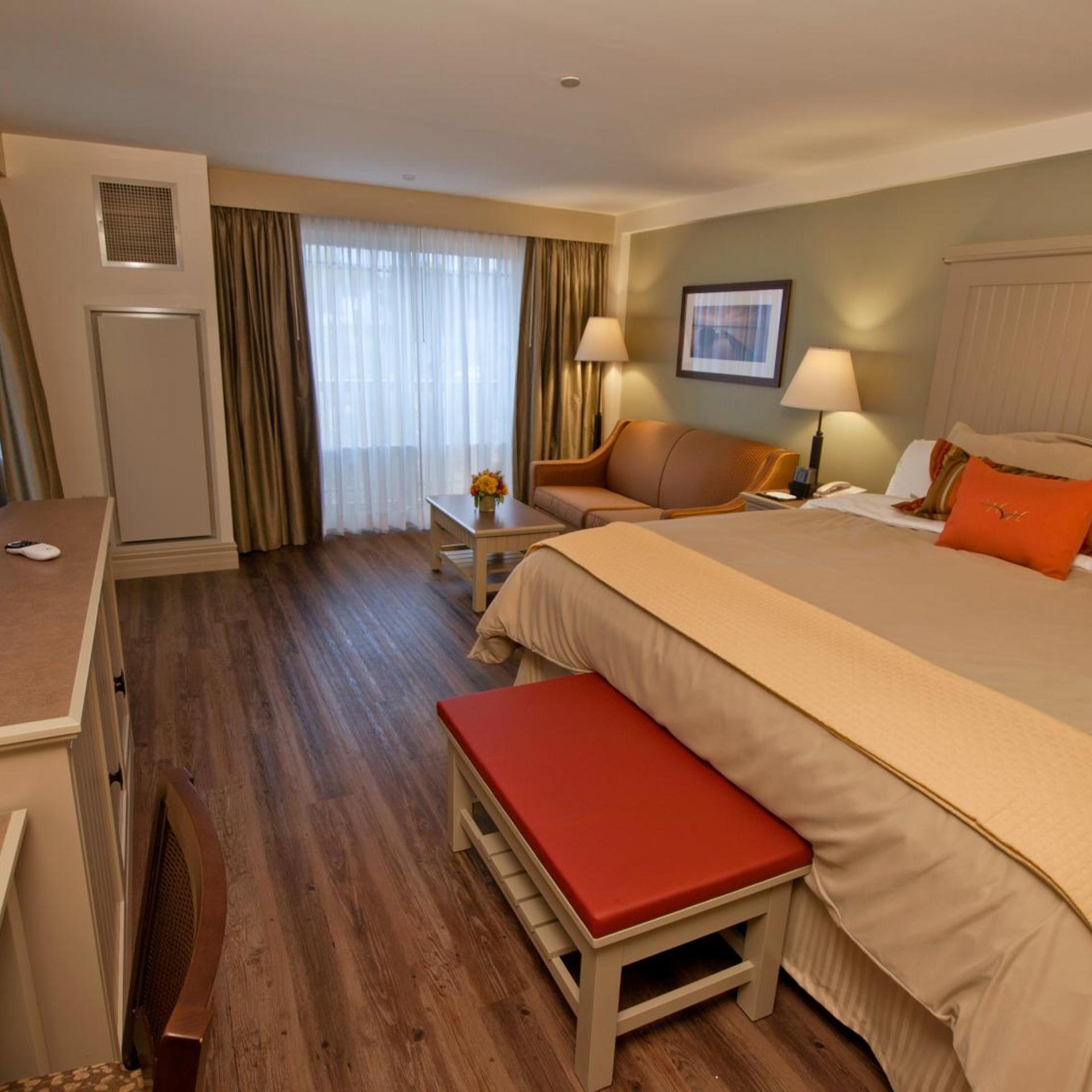 Room, King Bed, Village View, Sofa