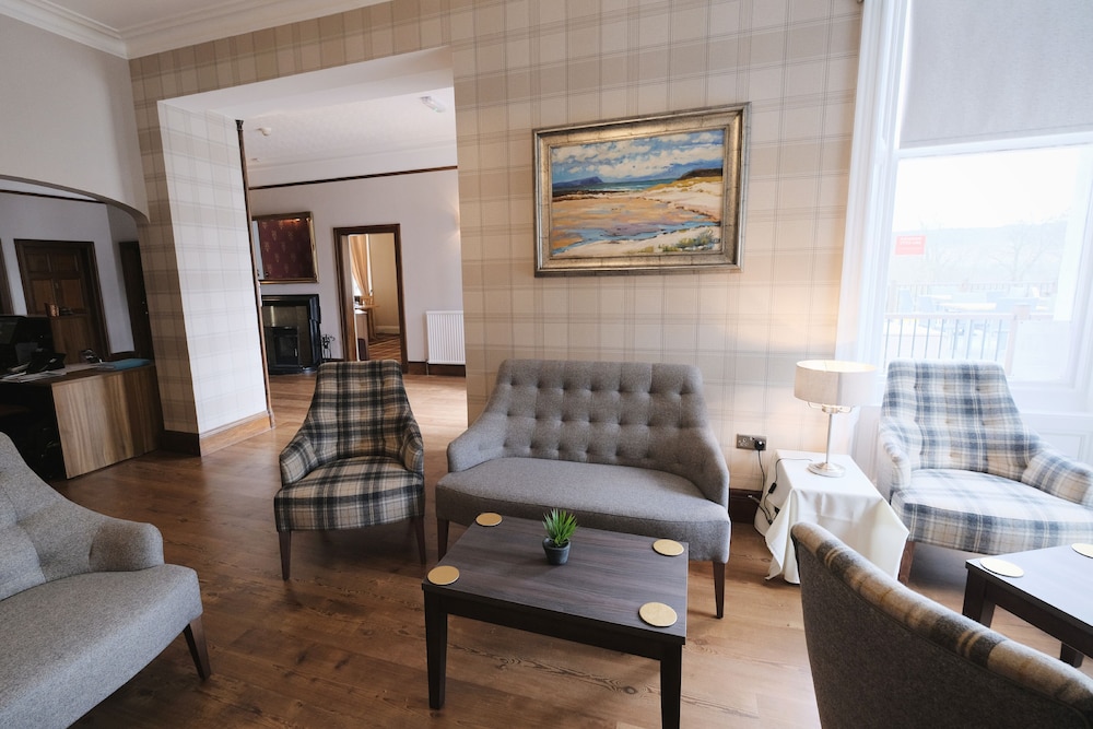 Fife Lodge 25/49