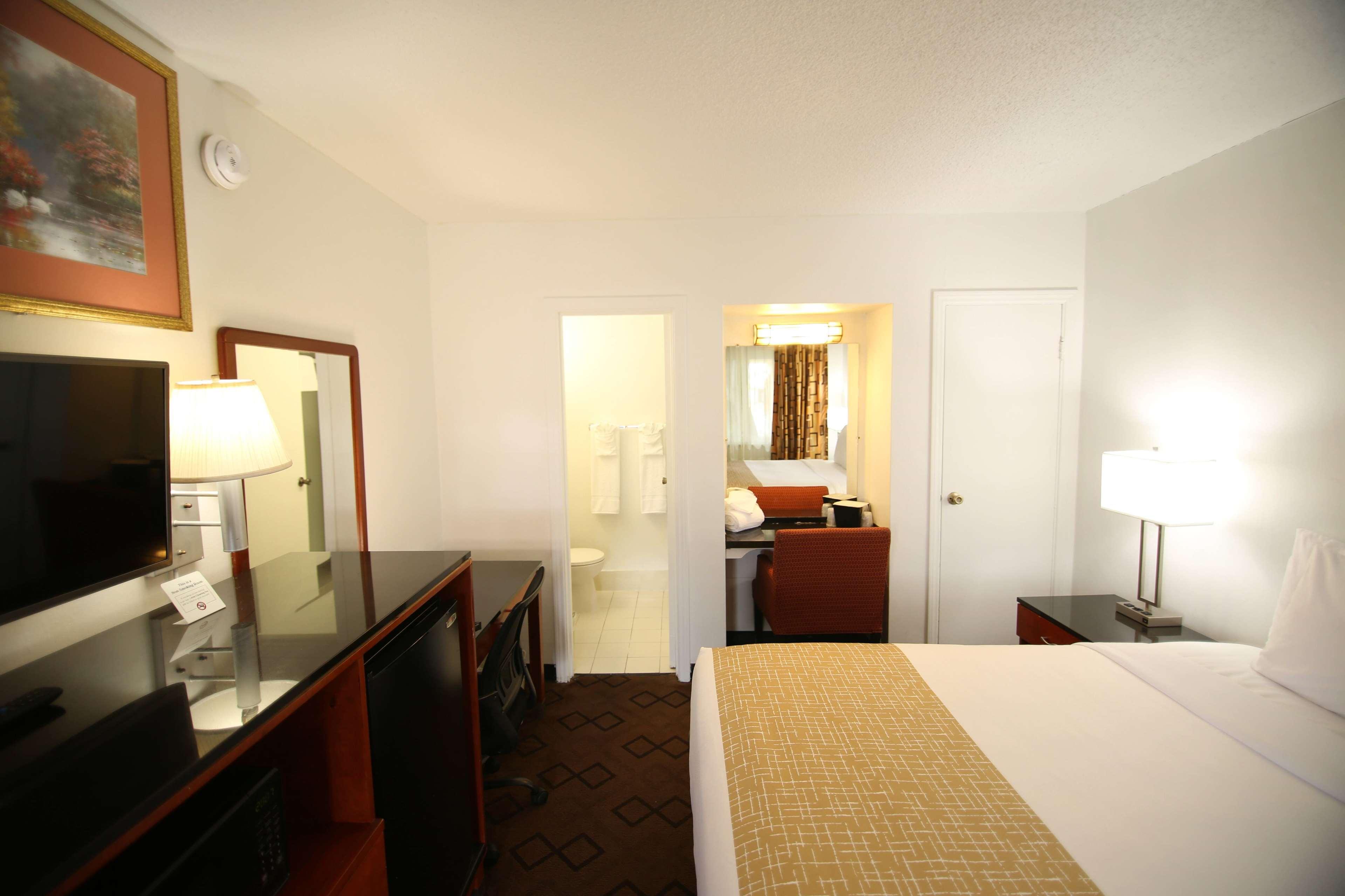 Room, Double Bed, Accessible
