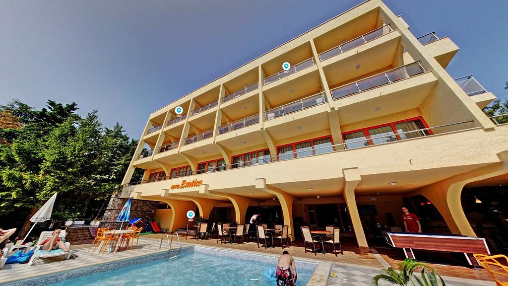 Hotel Exotica 1/22