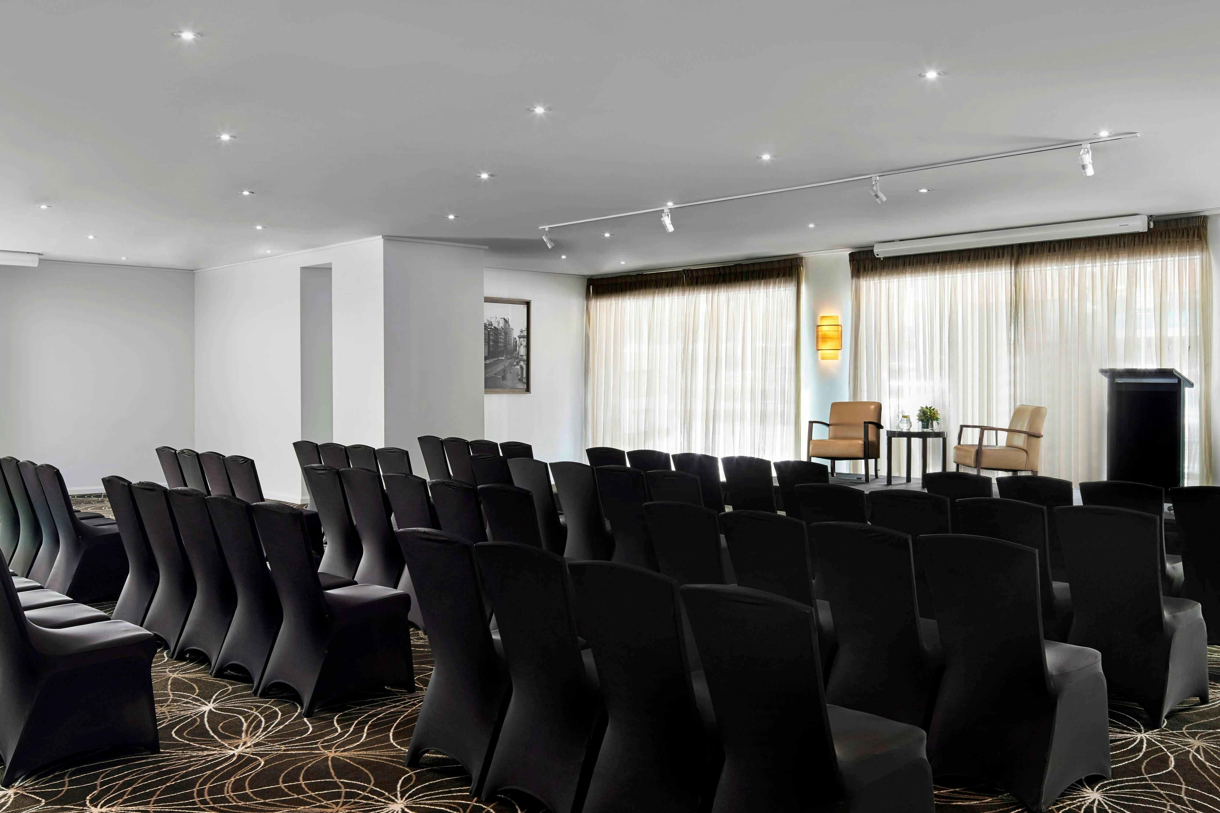 Melbourne Marriott Hotel 12/21