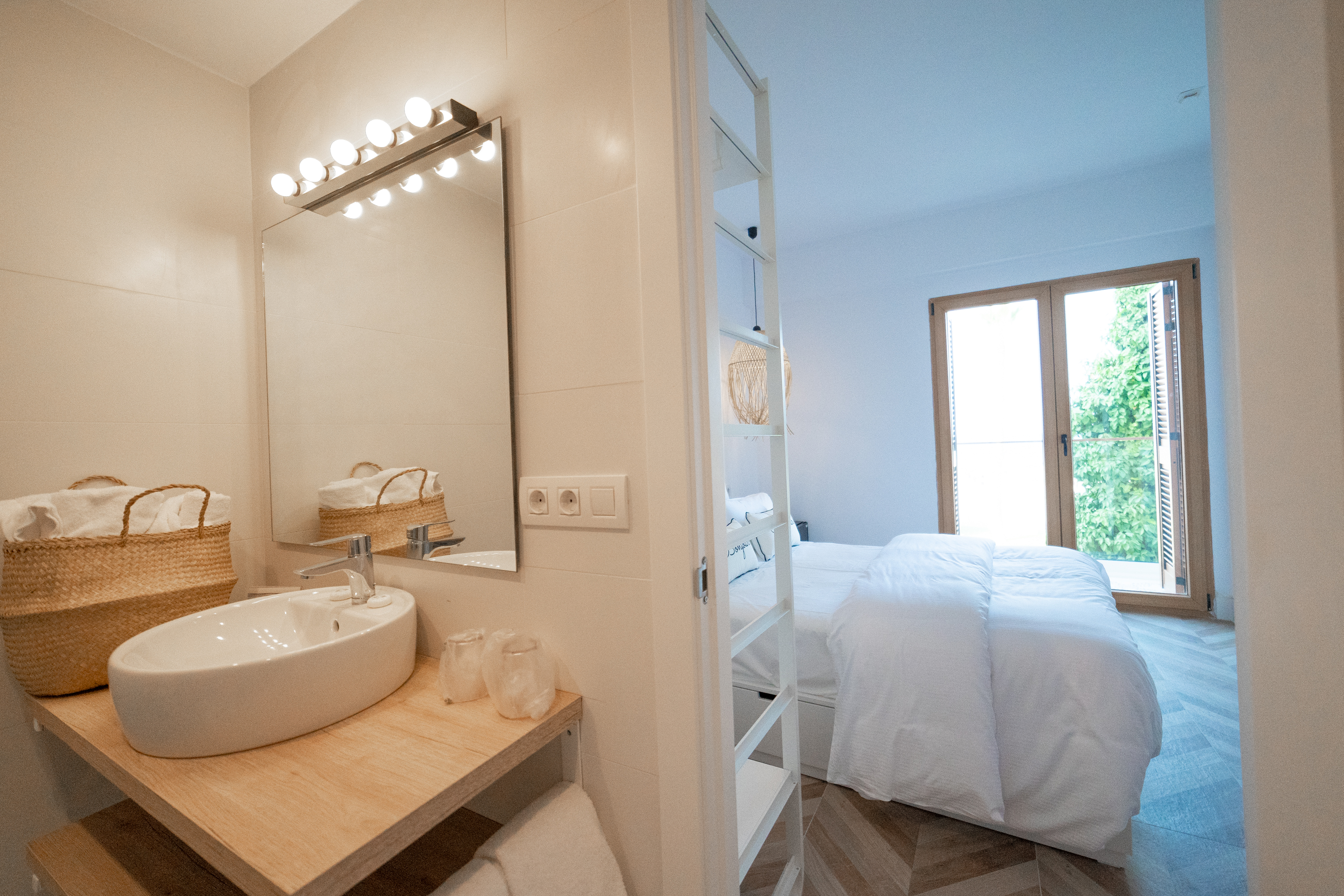 Room, Double Bed, Sea View, Balcony