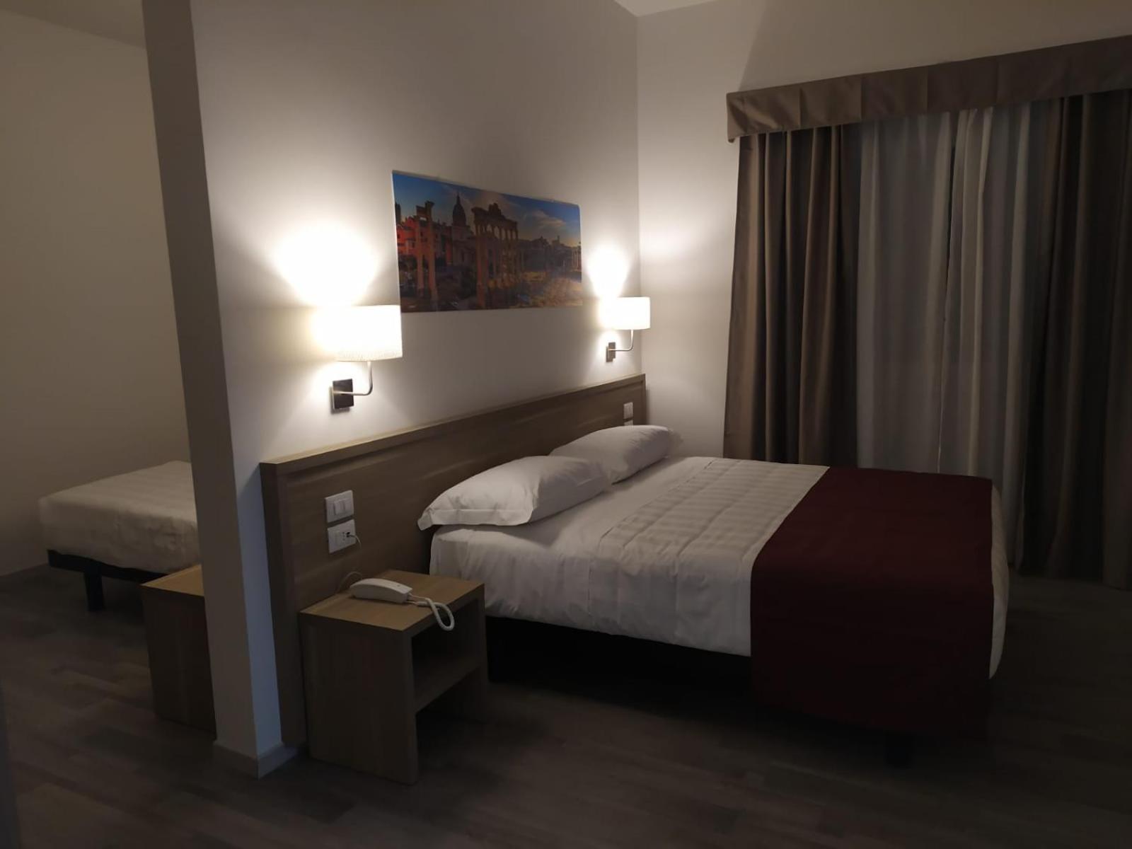 Room, Quadruple