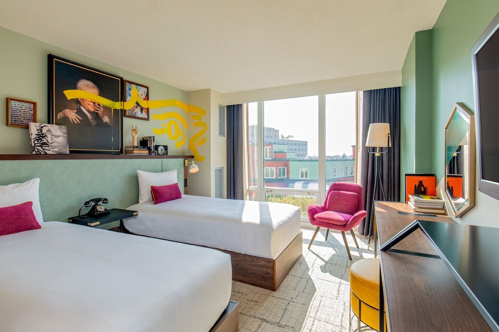 SUPERIOR, TWIN BEDS