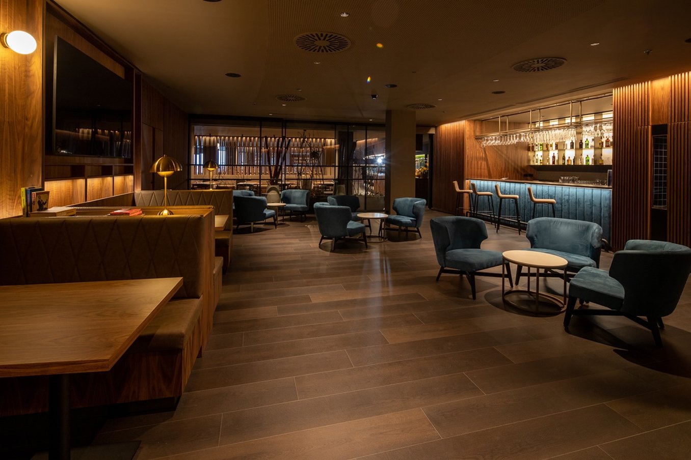 Barcelona Airport Hotel 55/86