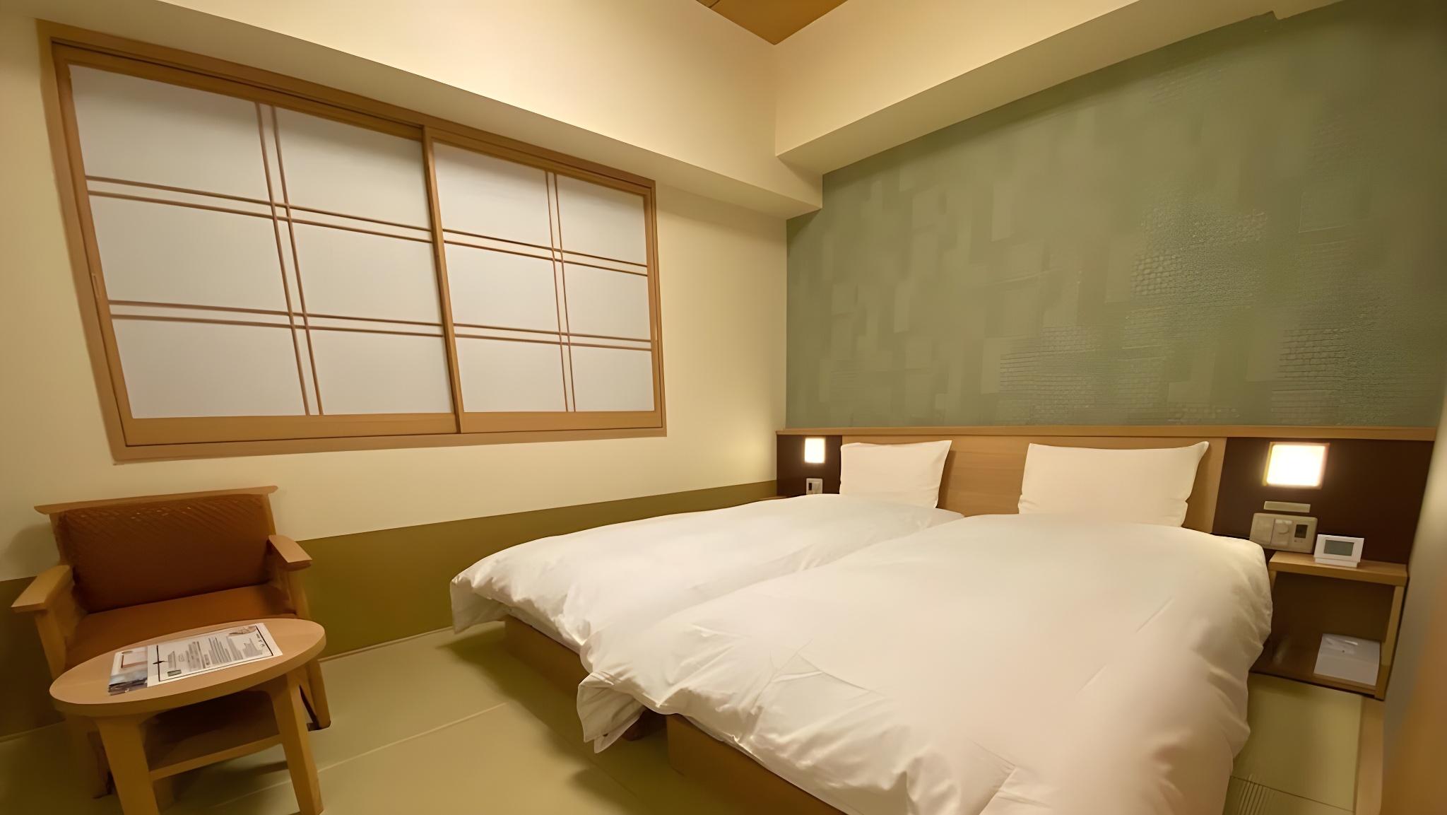 Hollywood, 2 Double Beds