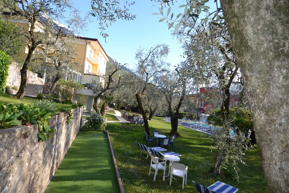 Hotel Augusta 40/48