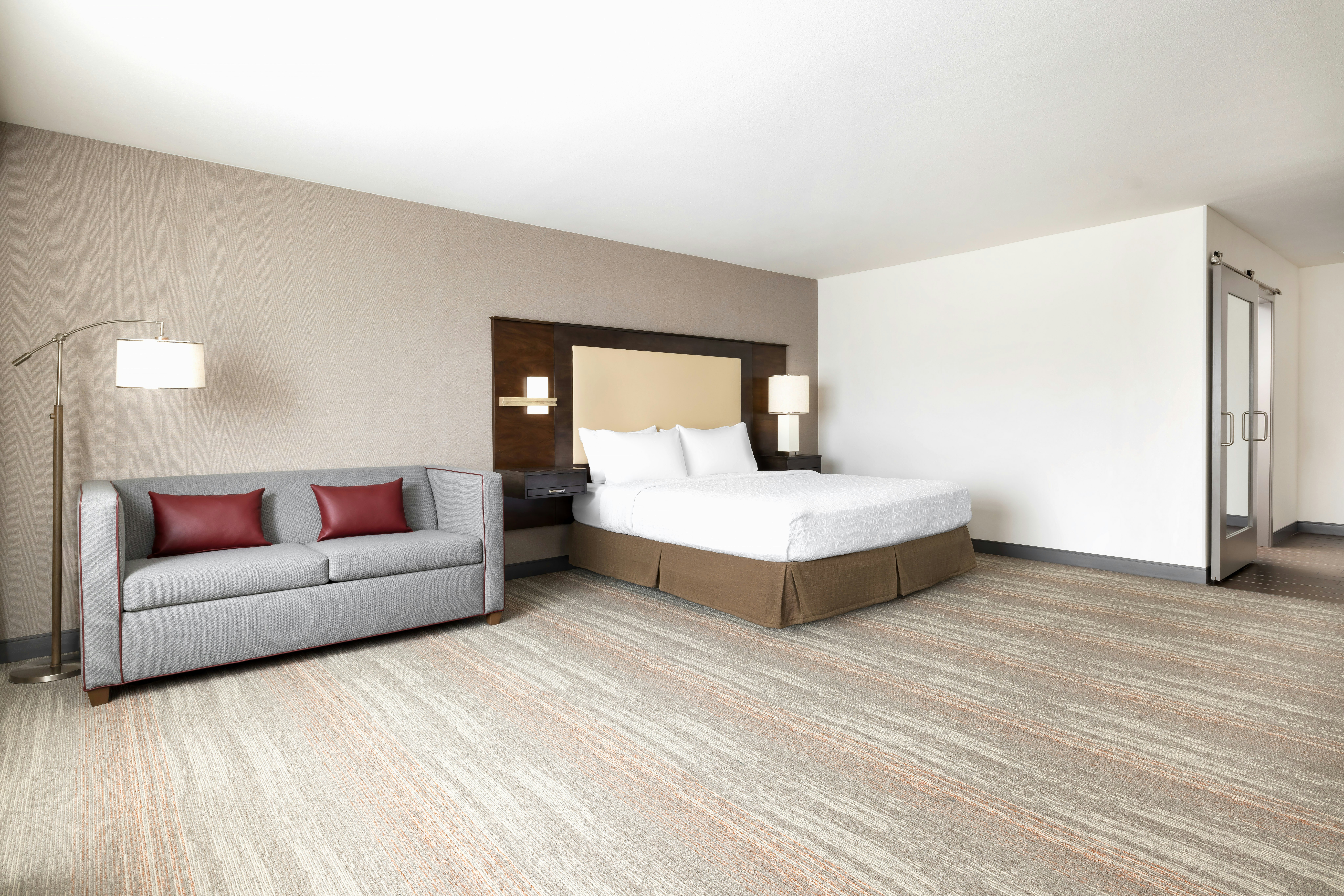 ROOM, KING BED, ACCESSIBLE