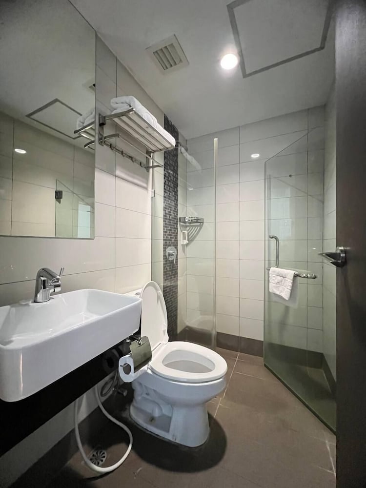 Dreamtel Kota Kinabalu 38/39