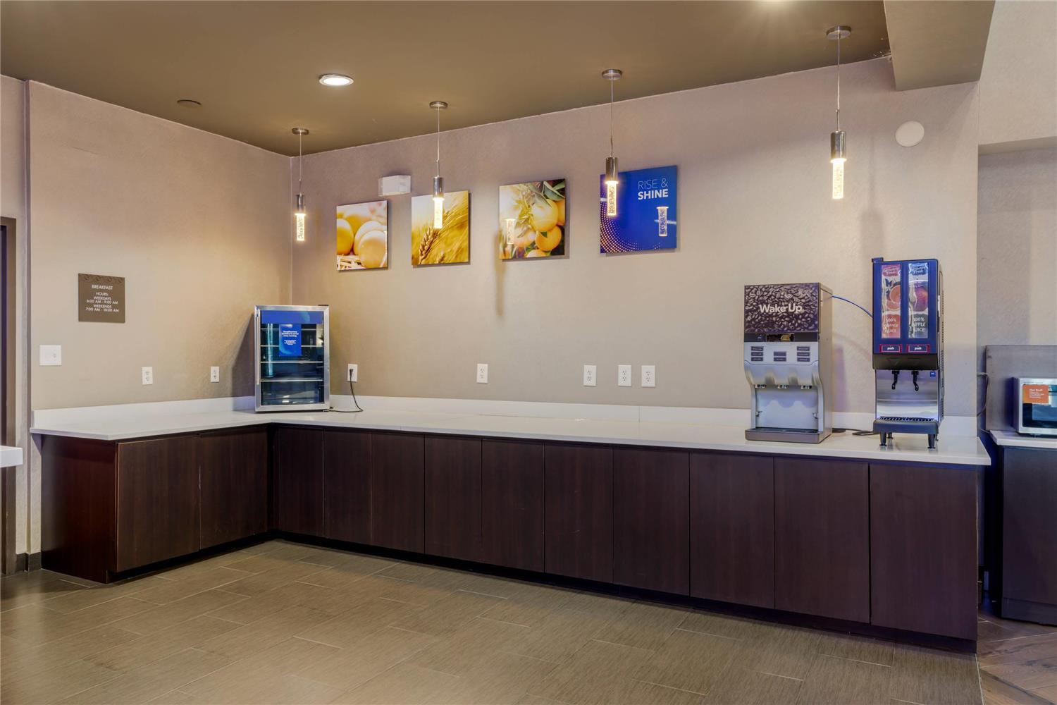 Comfort Suites Waco North - Near University Area 6/30