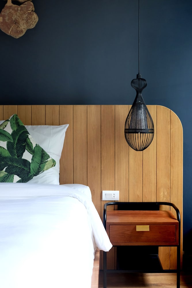 Moclan Boutique Hotel 50/52