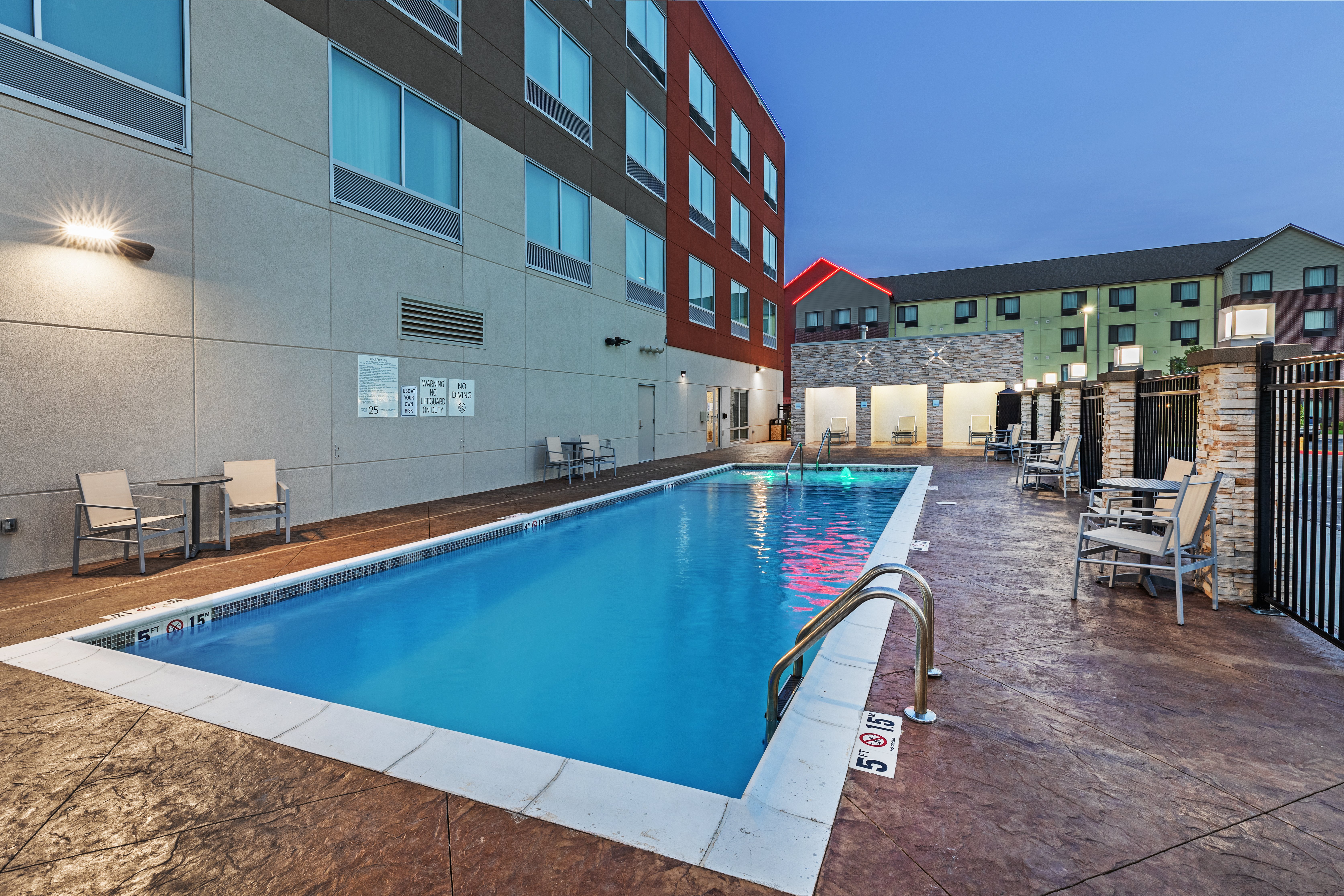 Holiday Inn Express and Suites Tulsa Northeast - Owasso 65/66