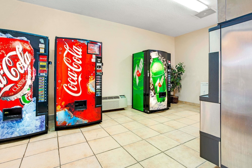 Super 8 By Wyndham Fort Mitchell Cincinnati Area 17/29