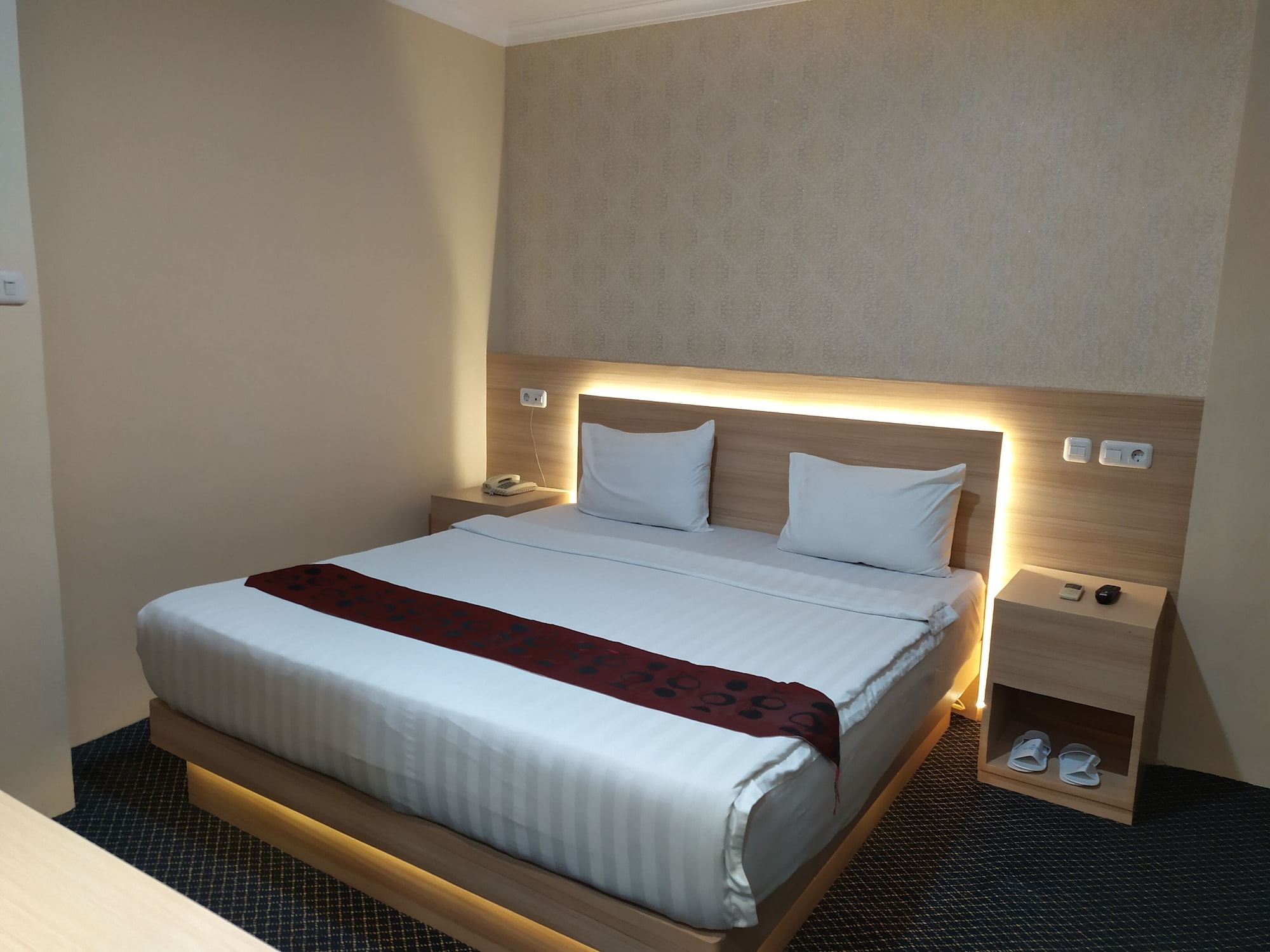 غرفة سوبيريور بسريرين منفصلين، Hotel Rangkayo Basa Padang Panjang 3/10