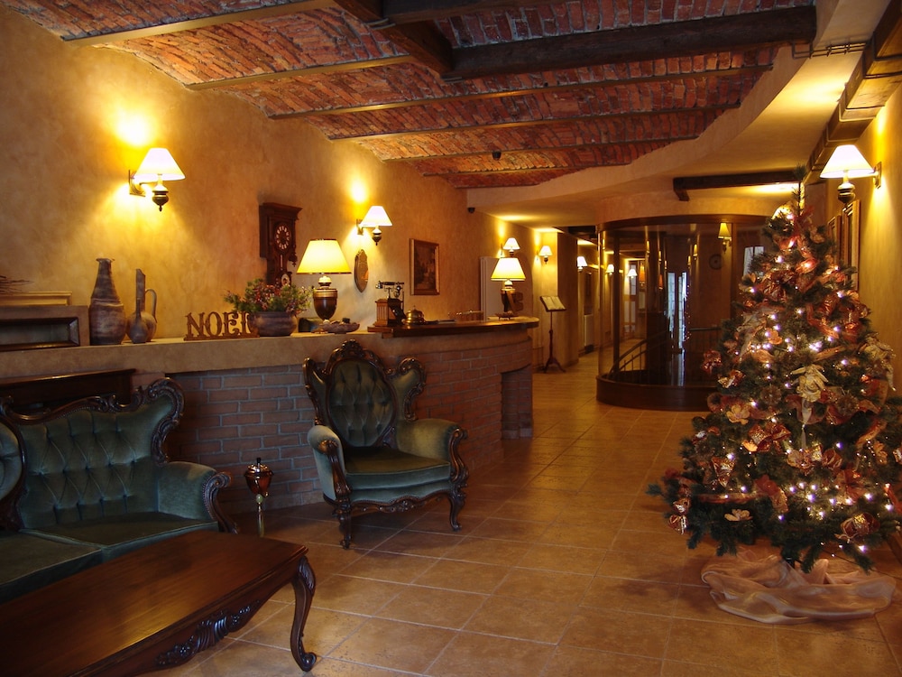 Bella Muzica Hotel 43/50