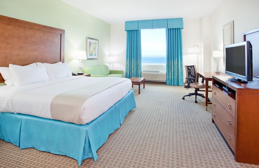 Holiday Inn Resort Pensacola Beach 27/78