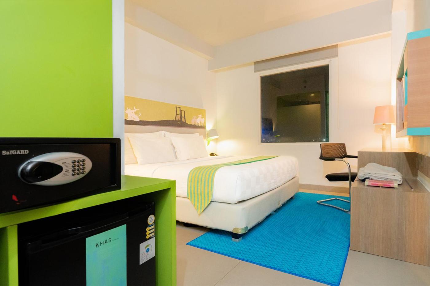 KHAS Surabaya Hotel 29/61