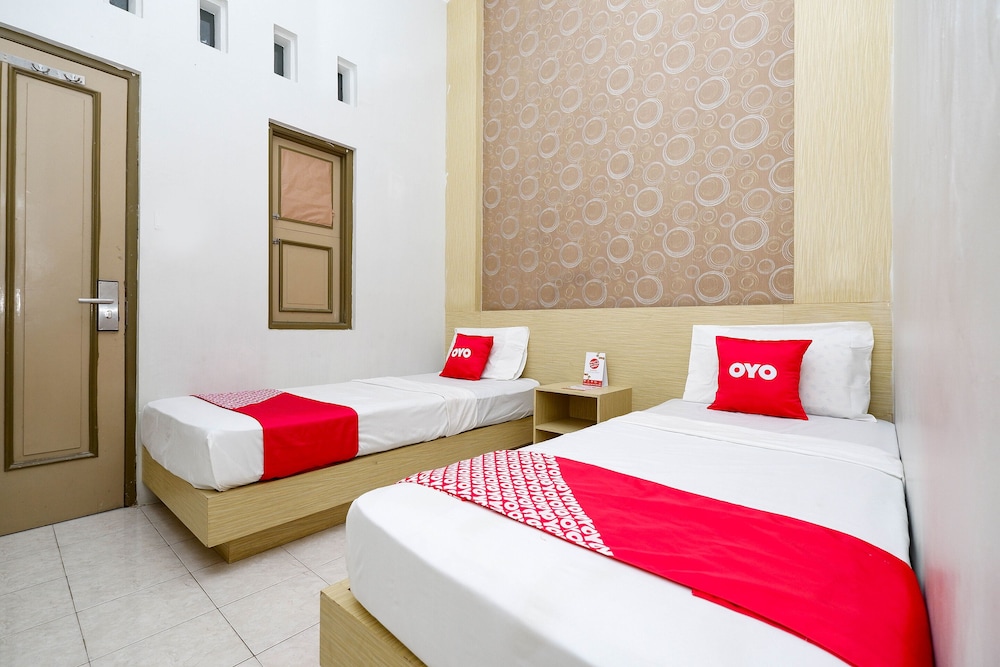 OYO 2436 Hotel Kencana 20/52