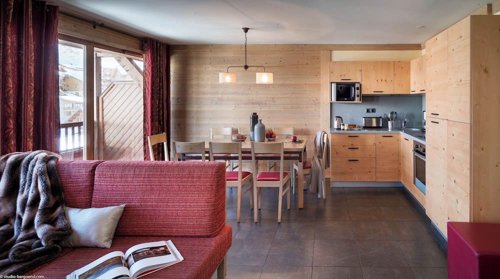 Residences Village Montana 63/73