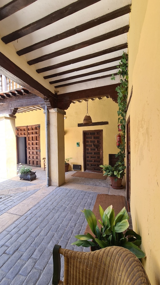 CASA PALACIO CONDE DE GARCINARRO 12/50