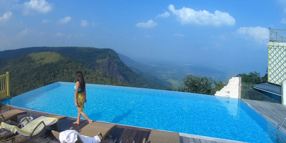 Hills And Hues Resort Thekkady 39/68