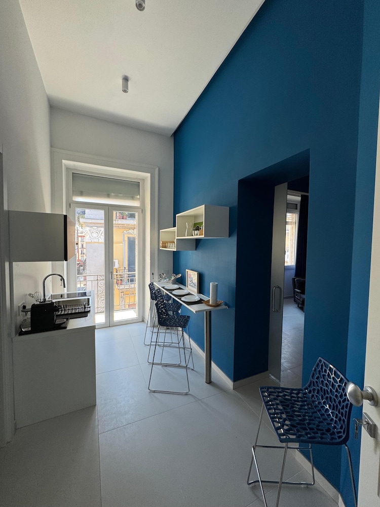 Poerio Station Rooms & Apartment 25/50
