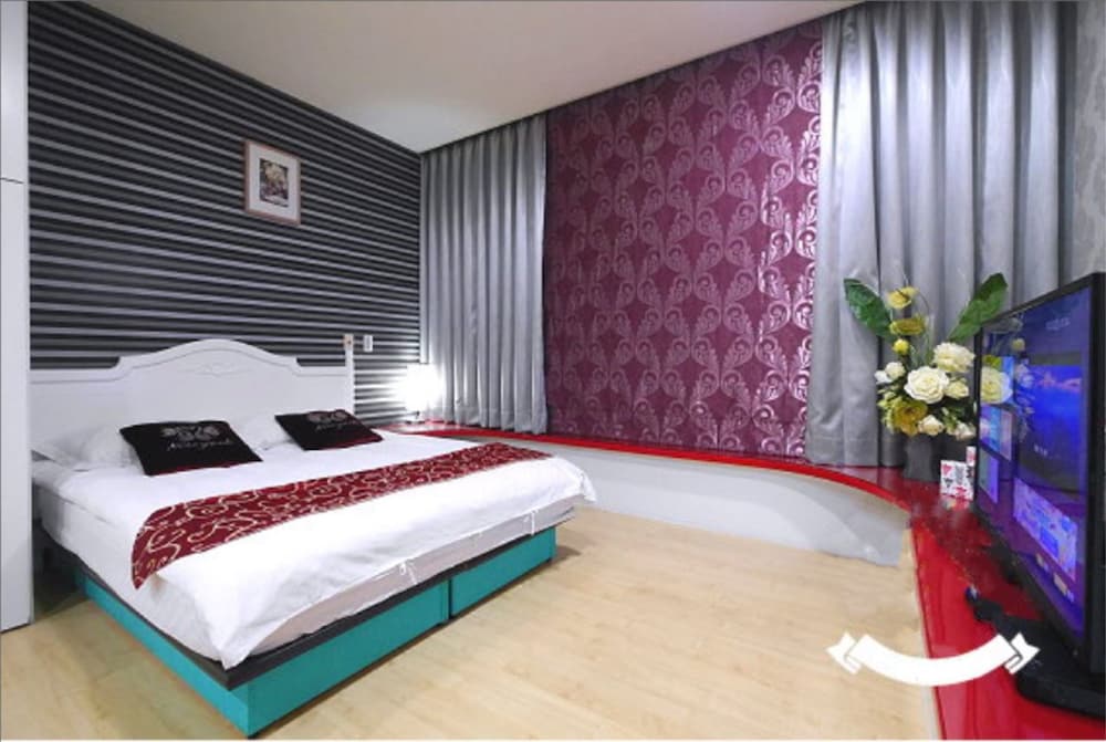 STANDARD, DOUBLE BED
