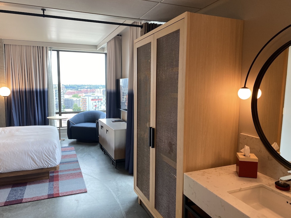 Hyatt Centric Downtown Portland 12/51