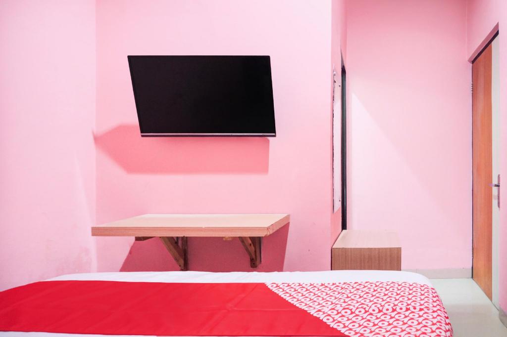 Hotel O Ilir Timur I Near Rsud Siti Fatimah Az-Zahra Formerly Lumendiva Suite 40/44