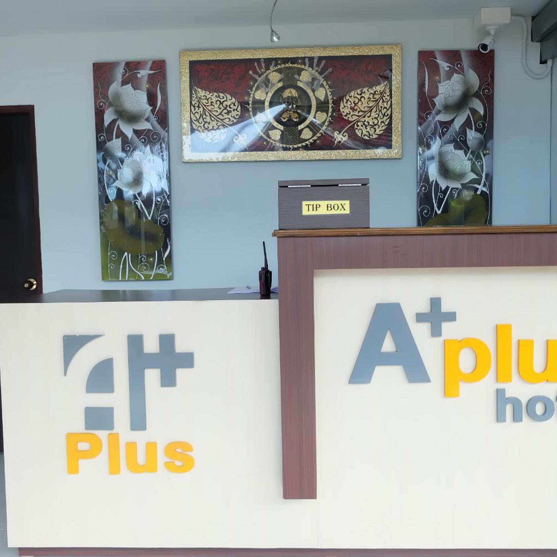 A Plus Deluxe Hotel 9/68