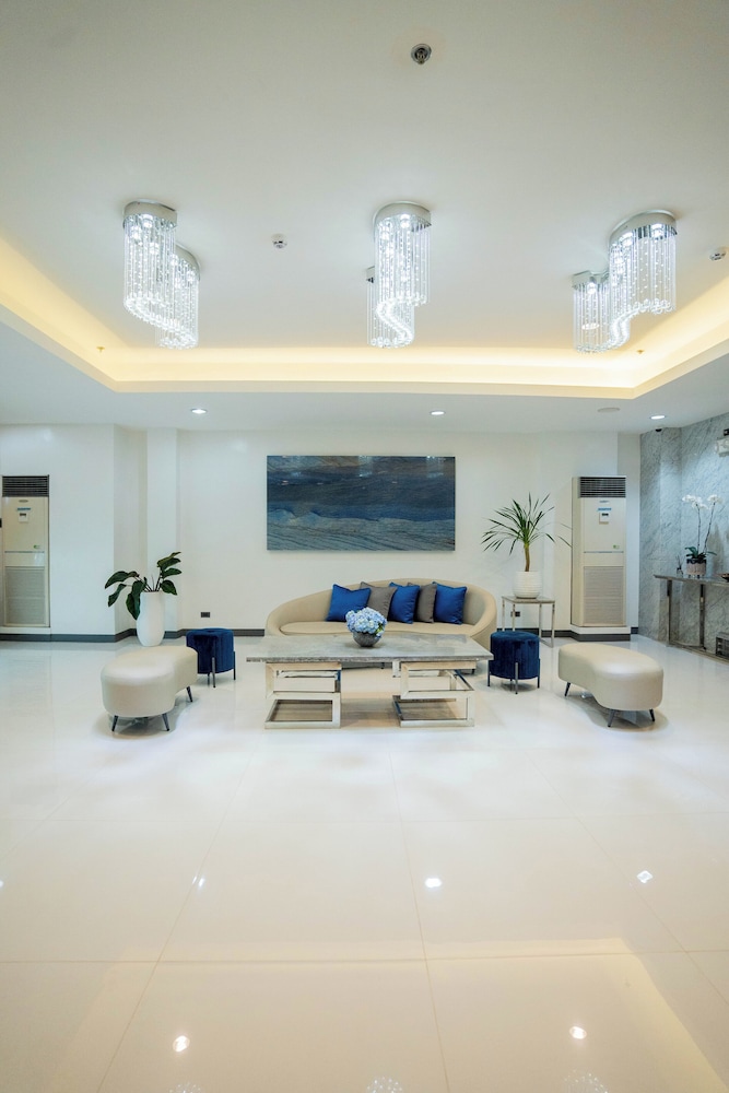 Stacia Hotel 37/48