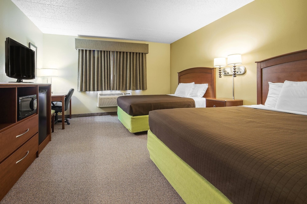 AmericInn by Wyndham Sioux Falls 17/38