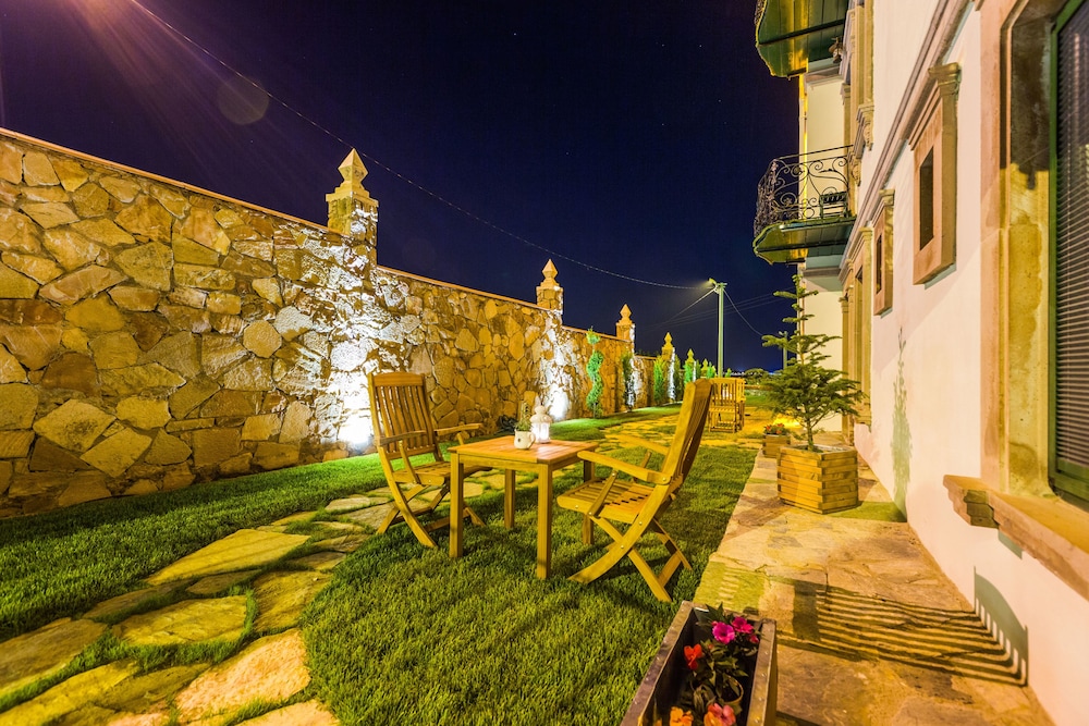 Cunda Esen Hotel 42/50