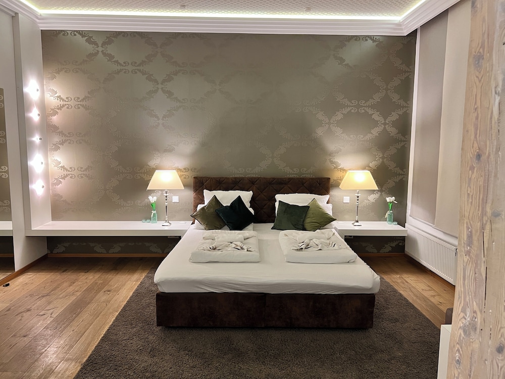 Helvetia Suites 13/52