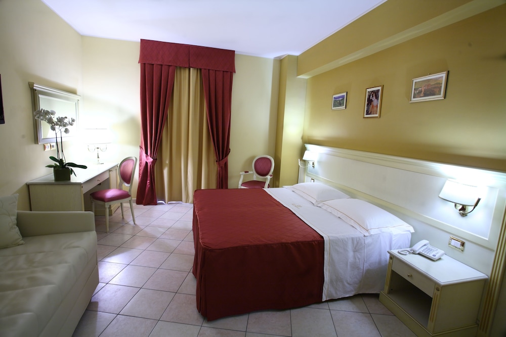 Hotel San Michele 11/34