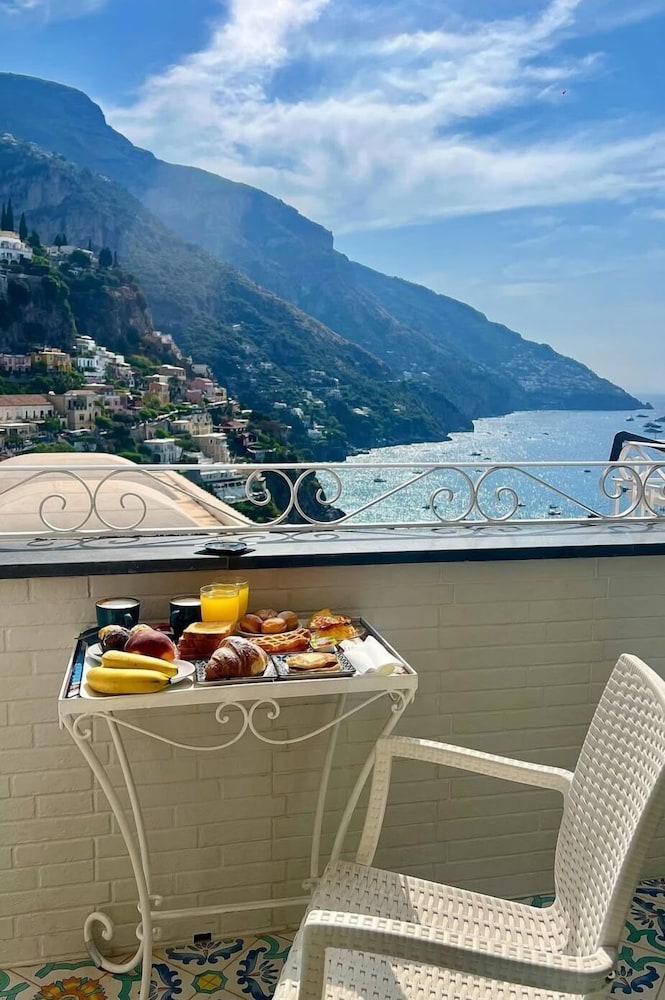 Hotel Reginella Positano 5/73