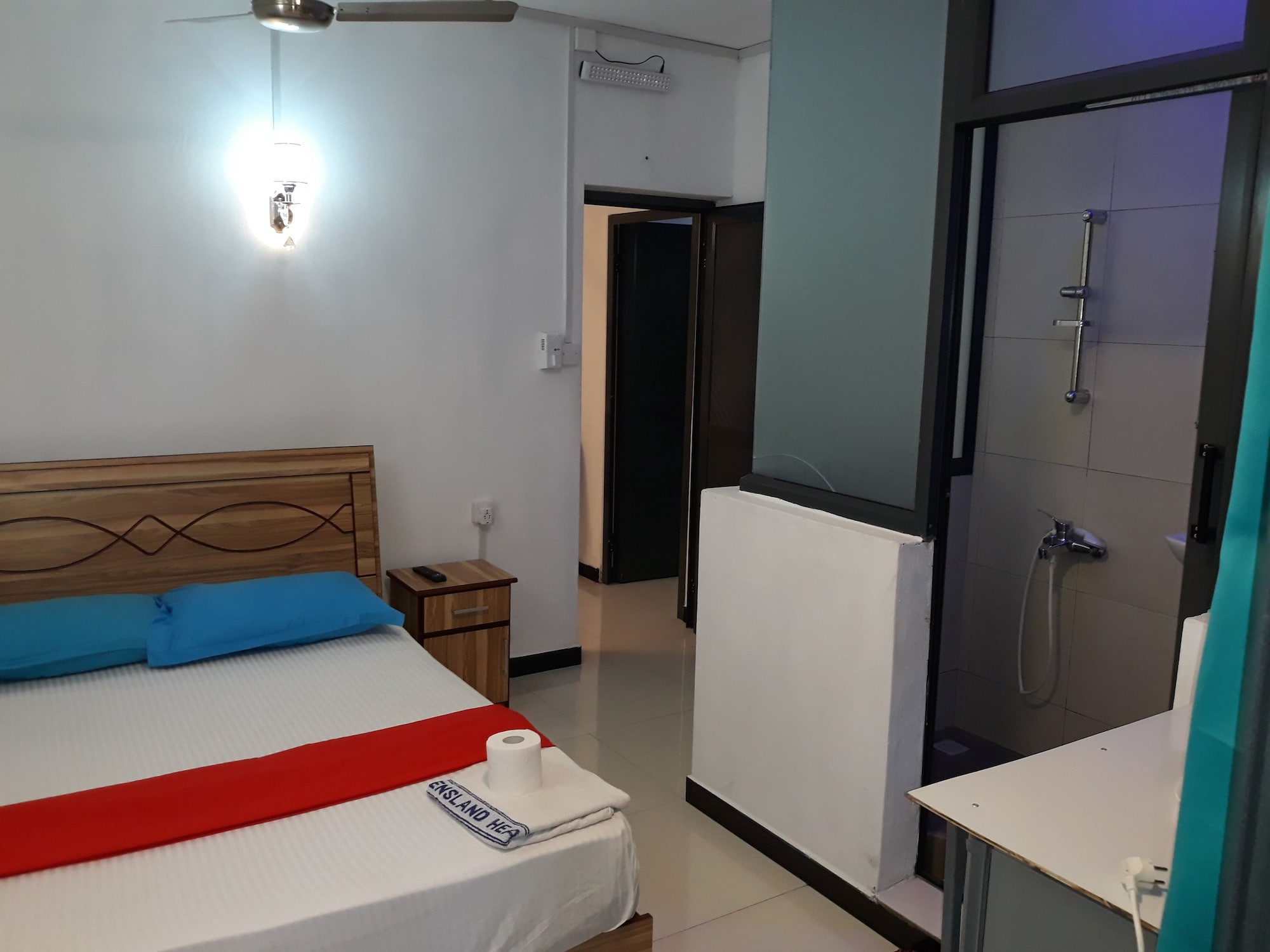 Comfort, Queen Bed, Garden View