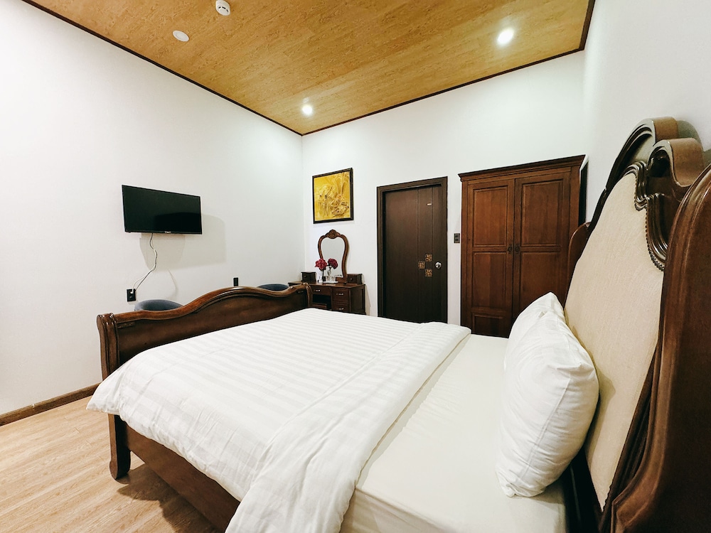 2 BEDROOMS, APARTMENT