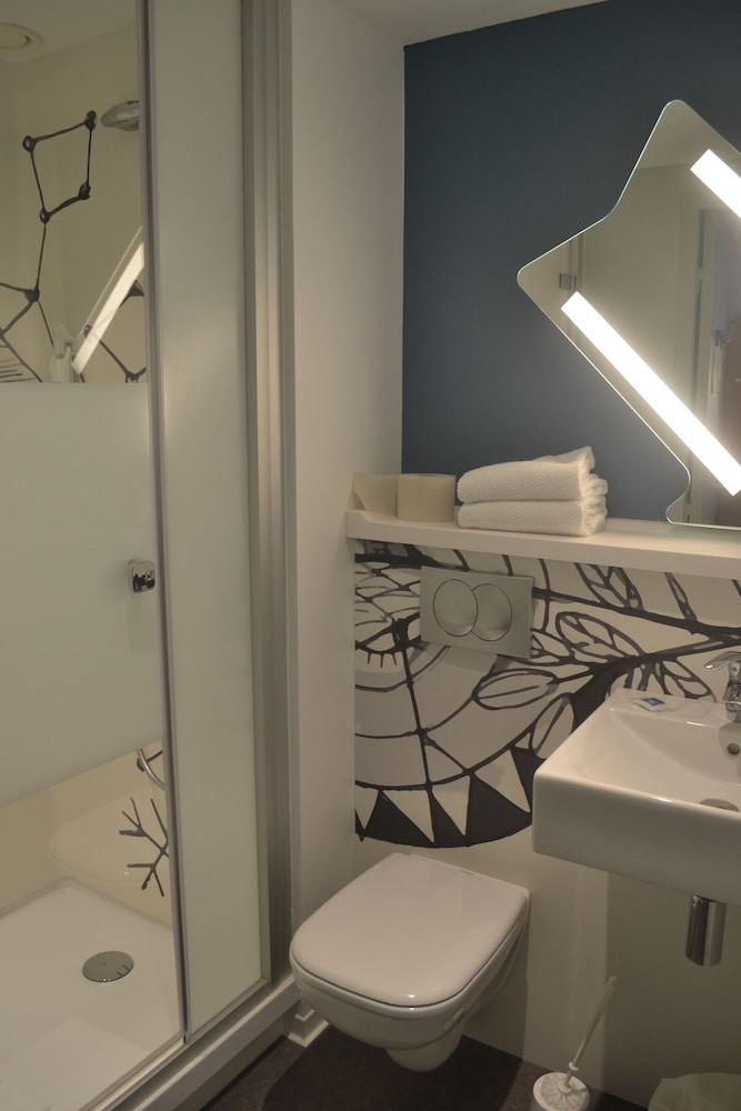 Ibis Budget Clermont Ferrand Sud Aubiere 11/63