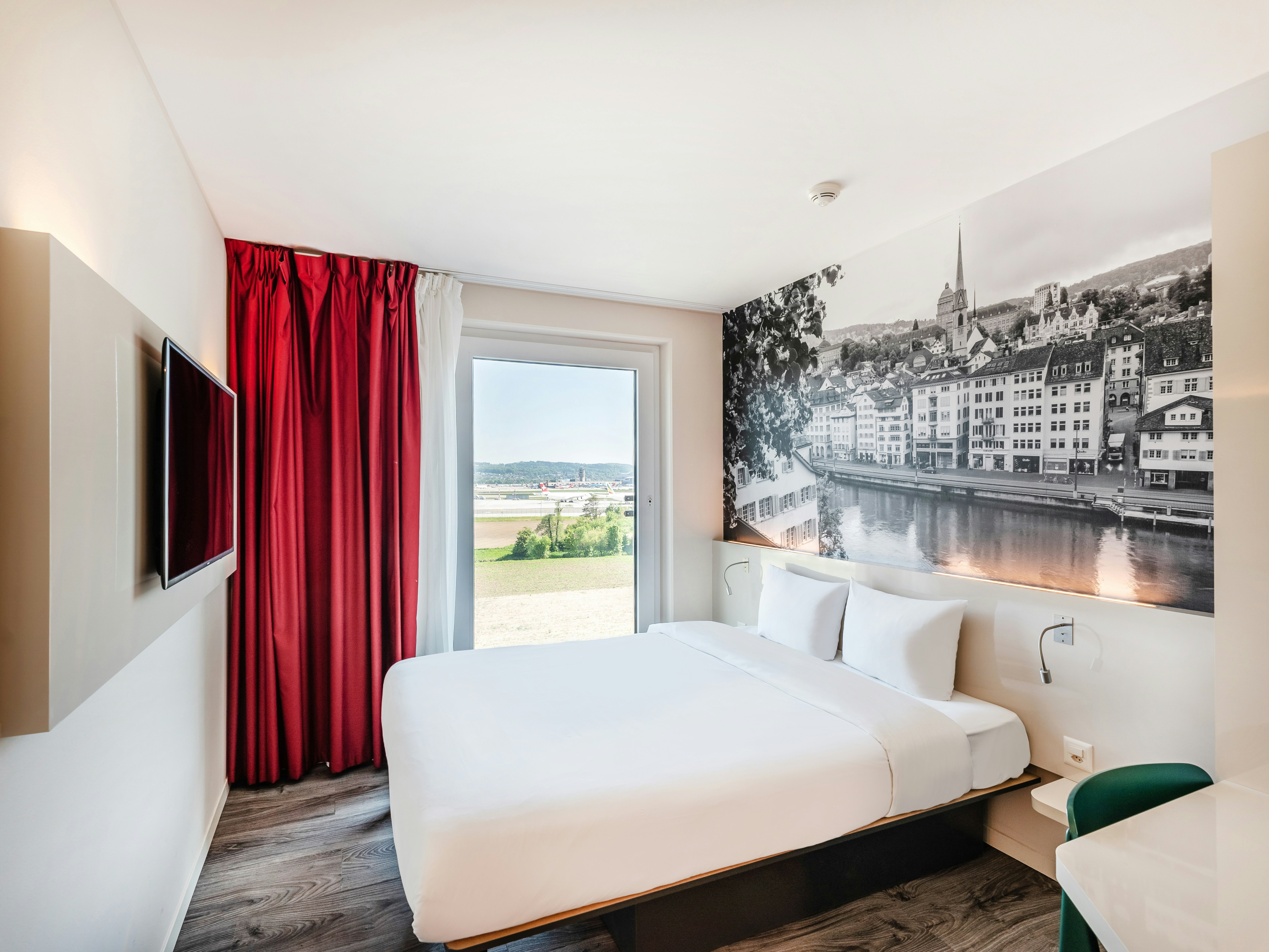 B&B Hotel Zurich Airport 13/38