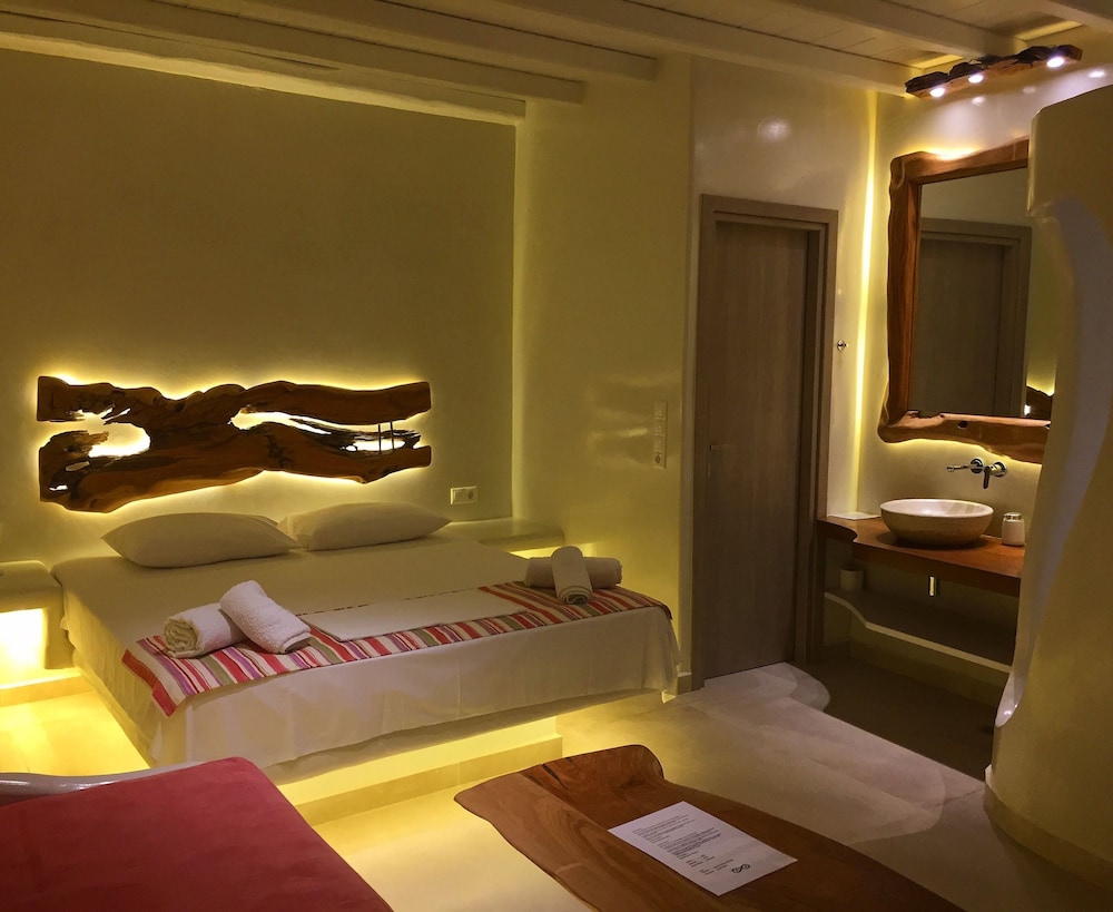 Eternal Suites 15/41