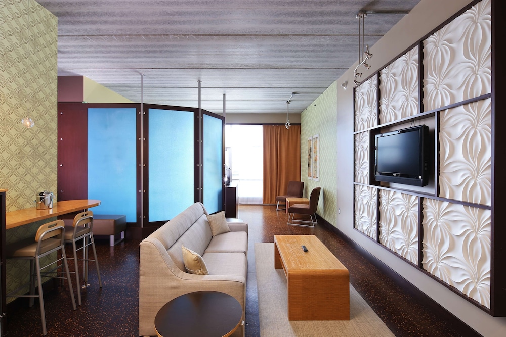Tulyp, Tapestry Collection by Hilton 36/48