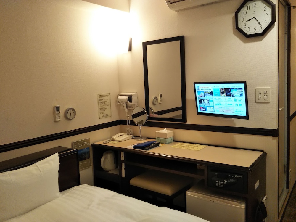Toyoko Inn Tokyo Kamata No 1 16/60
