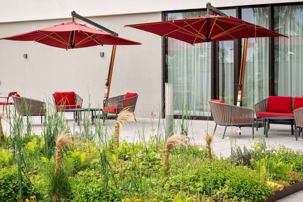 Intercityhotel Zurich Airport 66/68
