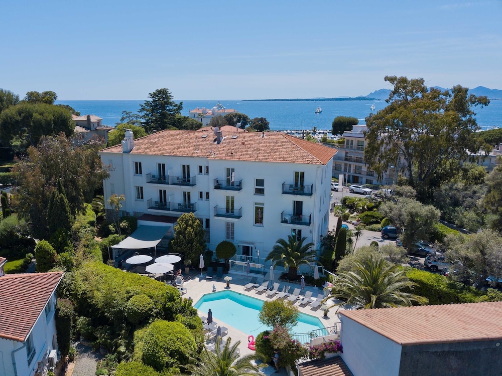 La Villa Cap D Antibes 4/77